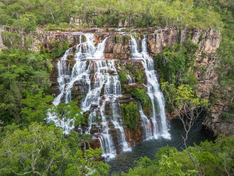 cachoeira na chapada dos veadeiros